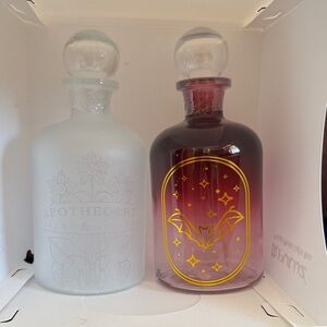Fun Decanters - Frosted White and Deep Red